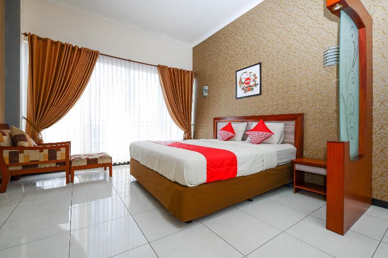Arya Graha Semarang Hotell Exteriör bild