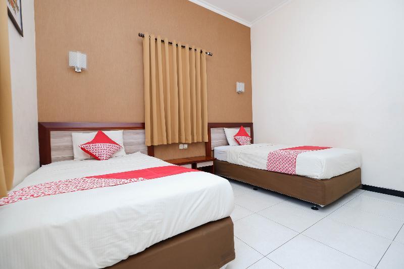 Arya Graha Semarang Hotell Exteriör bild